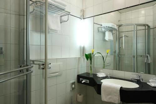 קונסטנץ Hotel Petershof מראה חיצוני תמונה